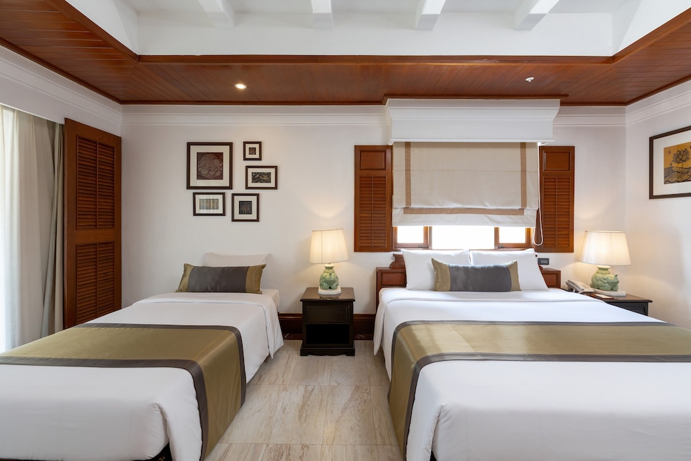 Thavorn Beach Village Phuket Resort and Spa 19/66