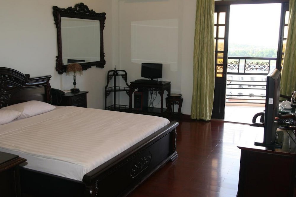Thai Binh Hotel 2 15/58