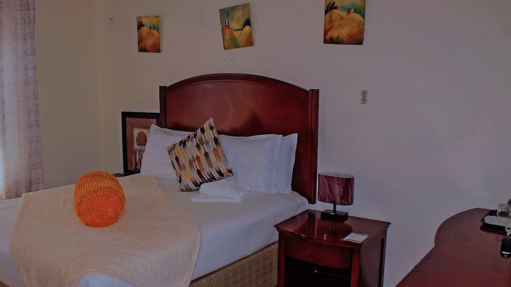 Comfort Palace Guest House Kasane 13/28