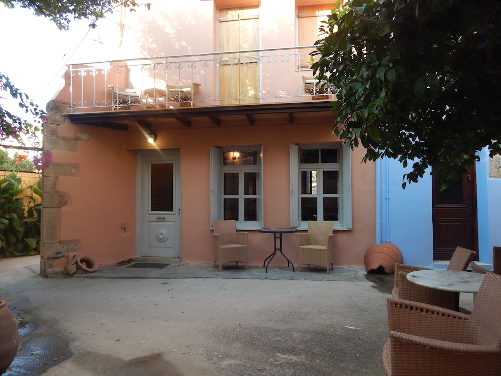 Kasteli Studios &amp; Apartments 5/50
