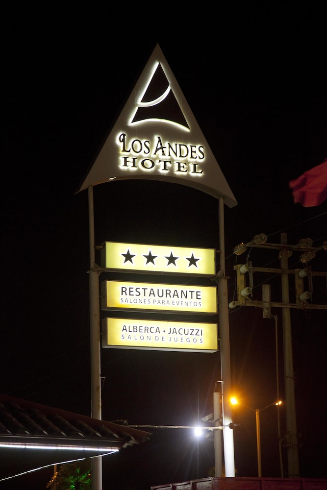 Hotel Los Andes 2/45