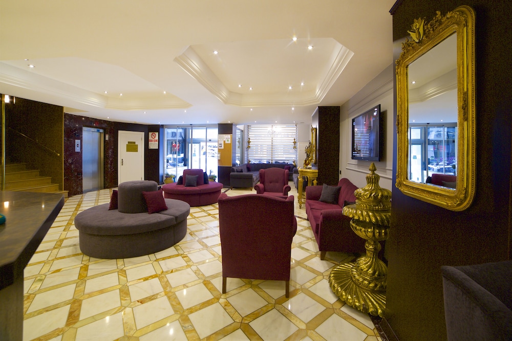 Grand Ant Hotel 28/47