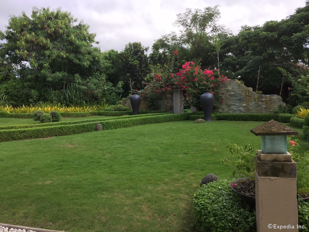 Donatela Resort and Sanctuary 45/50