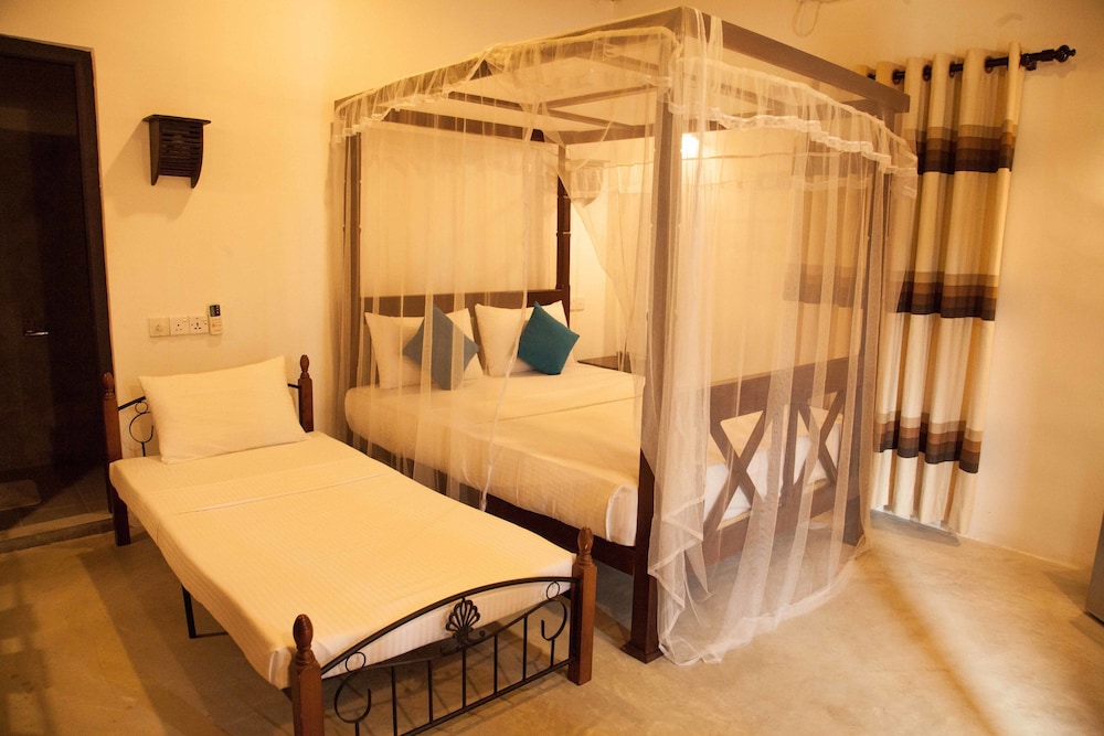 Villa Pinnawala 12/50