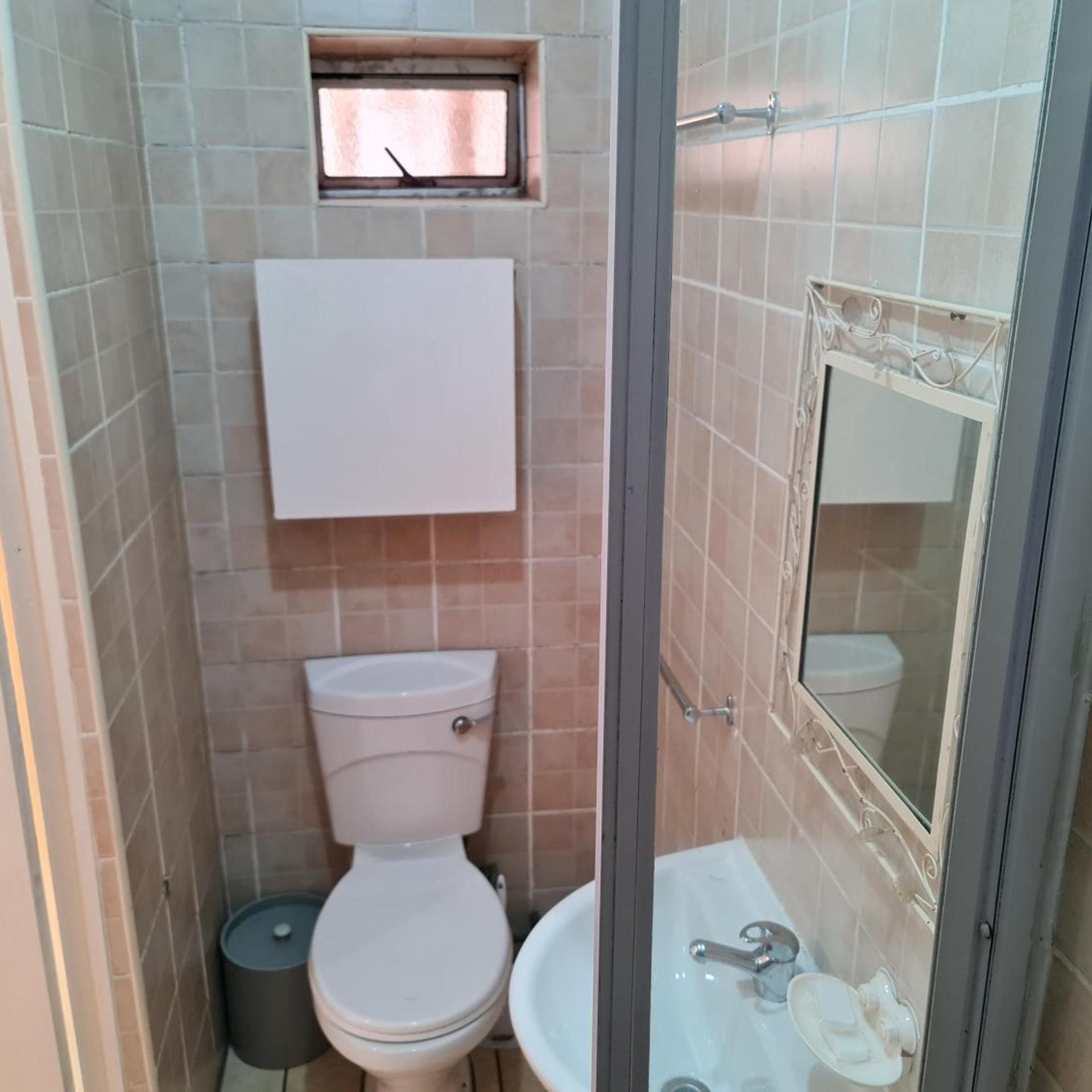 Bluff Accommodation - Aybriden Self-Catering 48/50