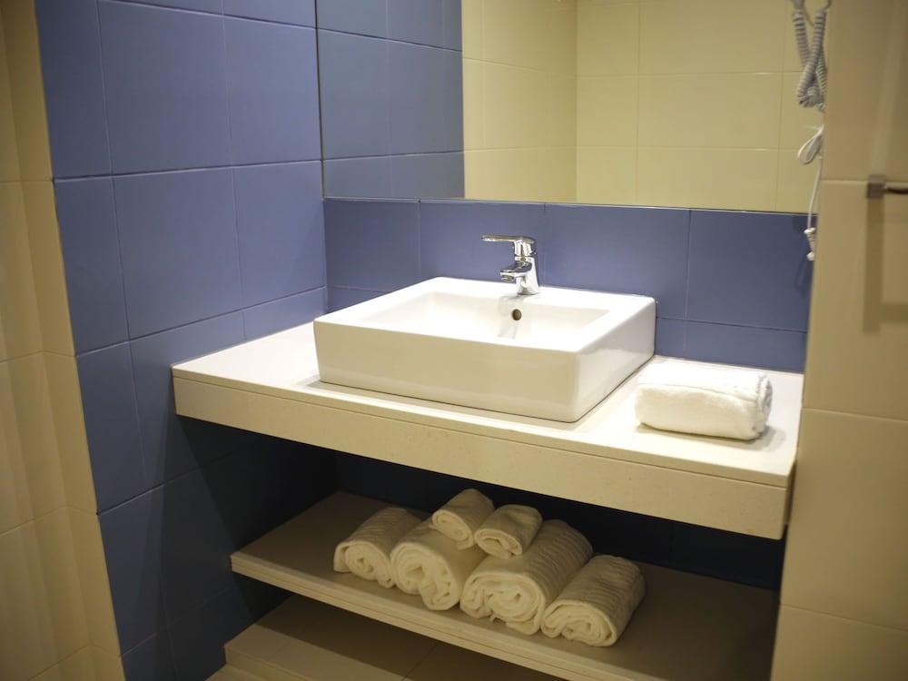 1 BEDROOM, APARTMENT, BALCONY