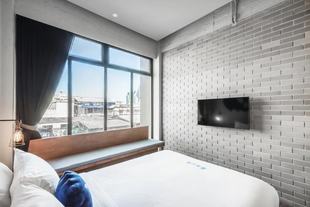 KOKOTEL BANGKOK SURAWONG 42/55