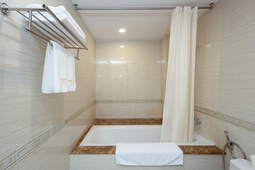 The Mira Hotel 21/50