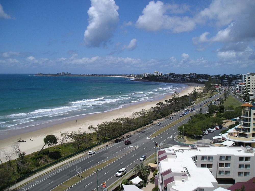 Beachfront Towers 77/80