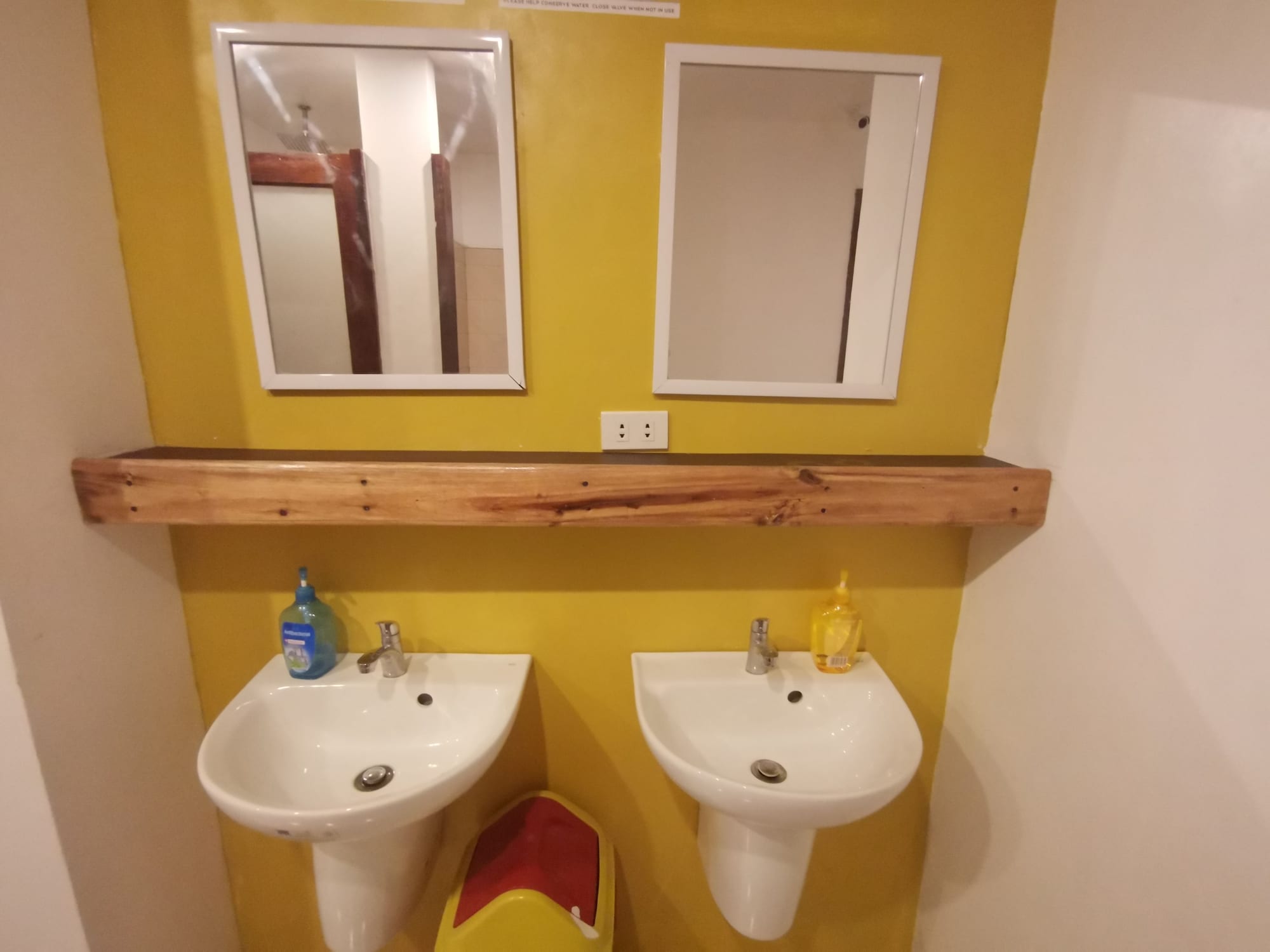 PRIVATE, DOUBLE BED