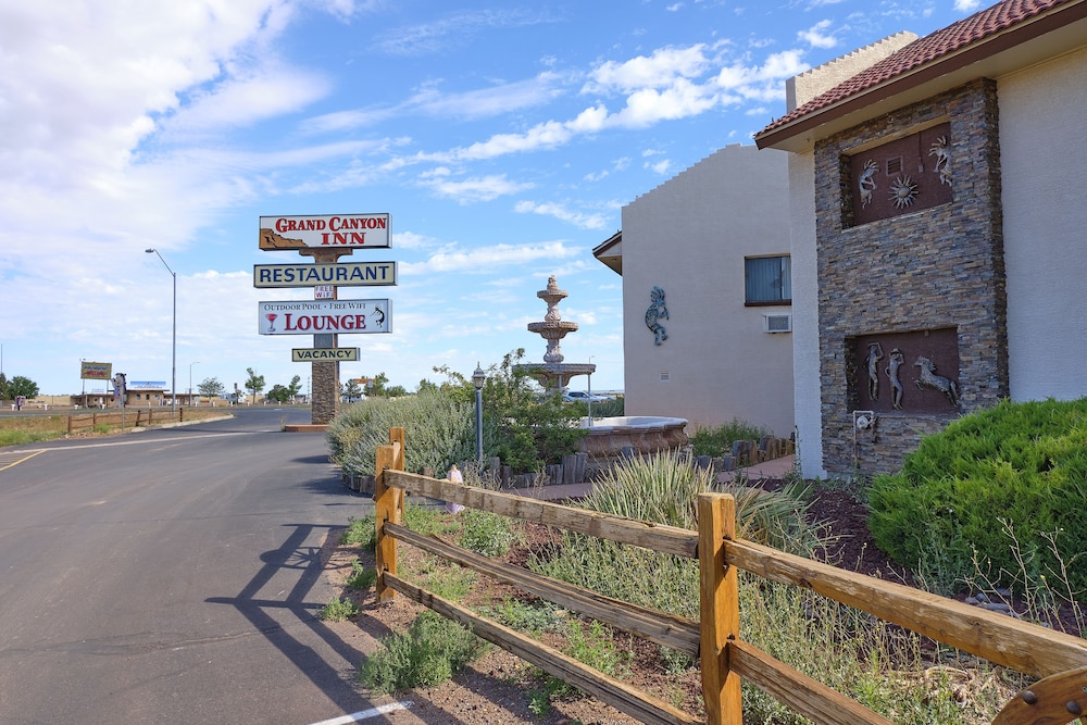 Grand Canyon Inn & Motel 35/39