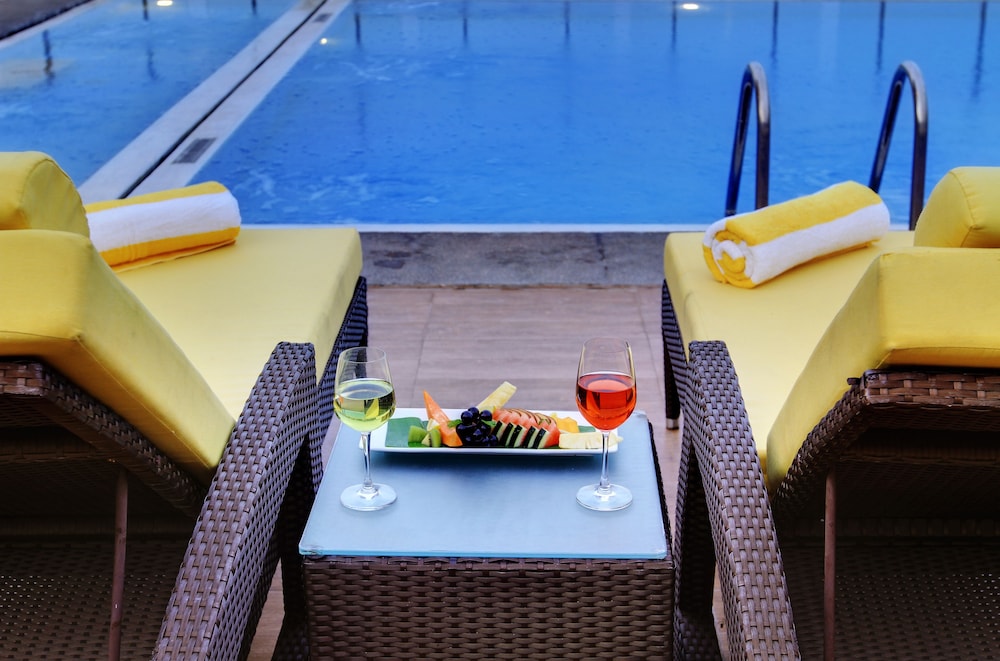 Royal Orchid Hotel Bangalore 25/41