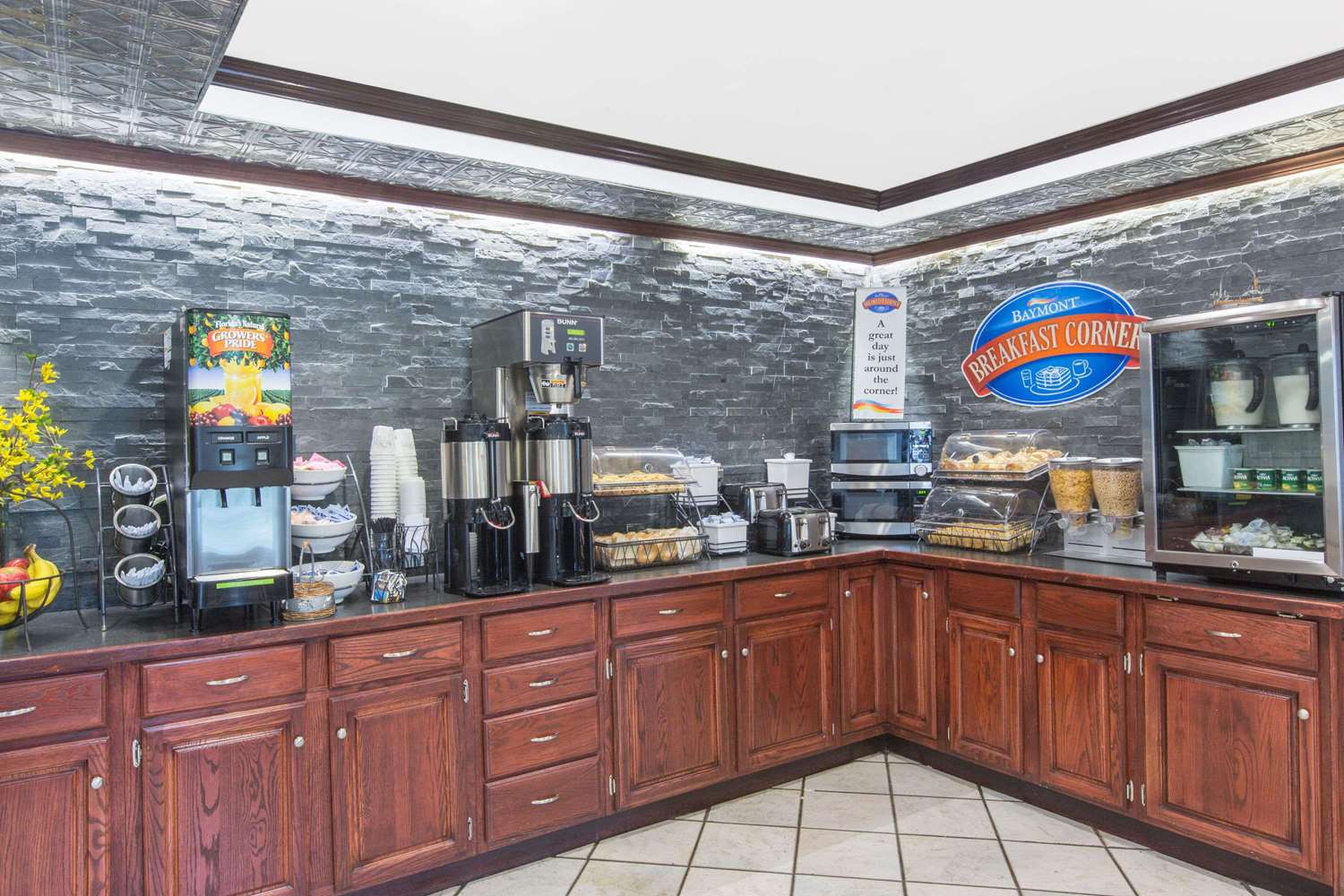 Baymont By Wyndham Jonesboro 3/6