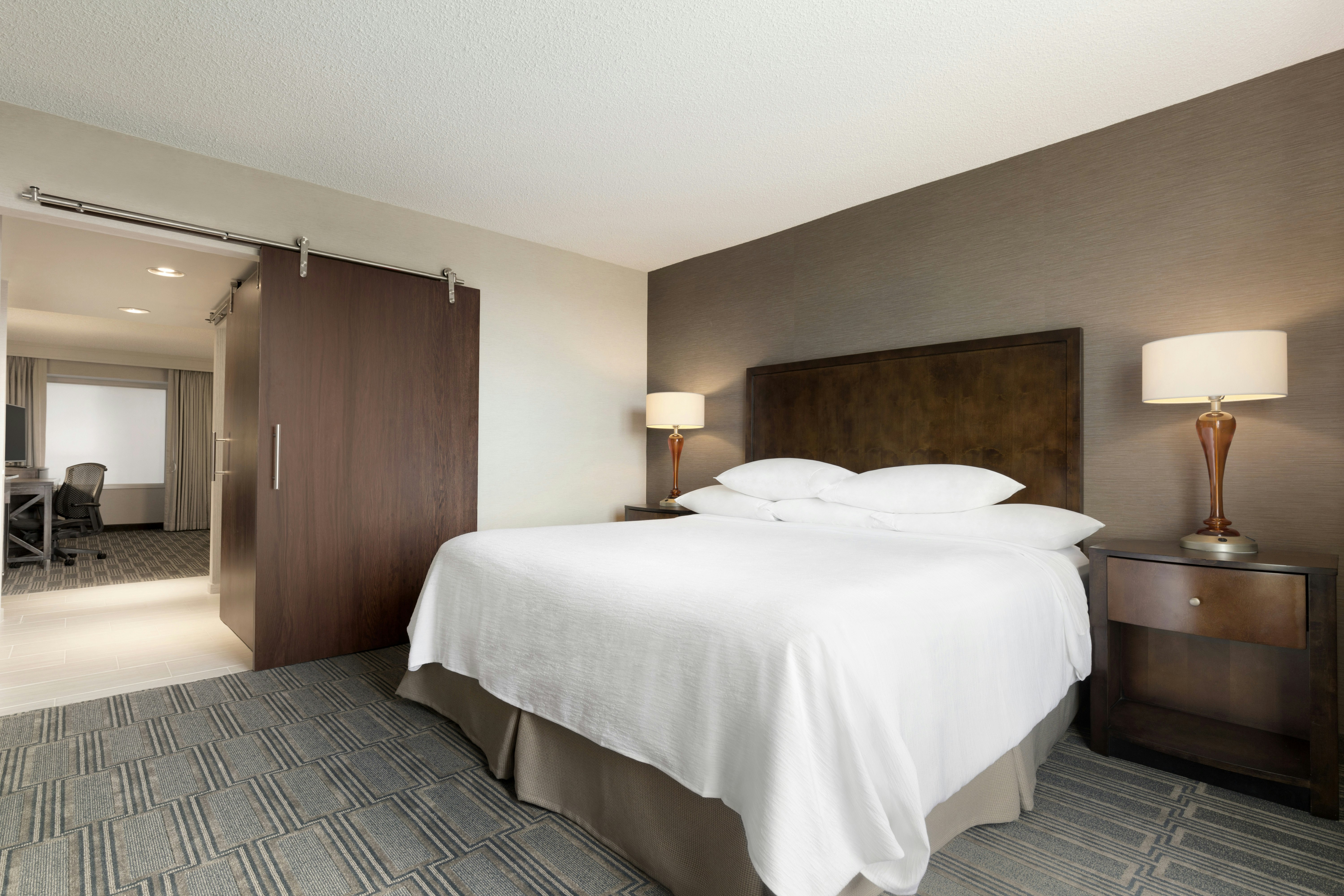 Executive, King Bed, Accessible