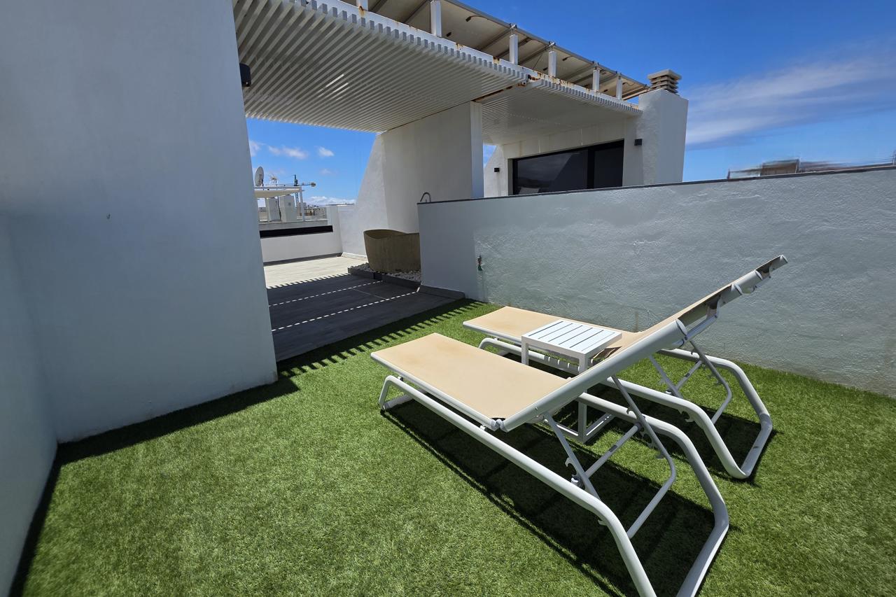 Esmeralda Cotillo Homes by LIVVO 73/79
