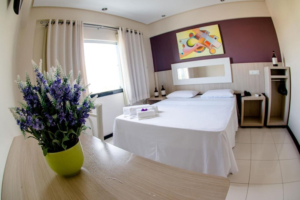 Eunapolis Plaza Hotel 12/43