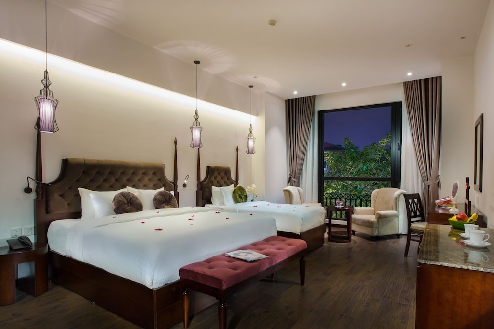 Family Suite, City View