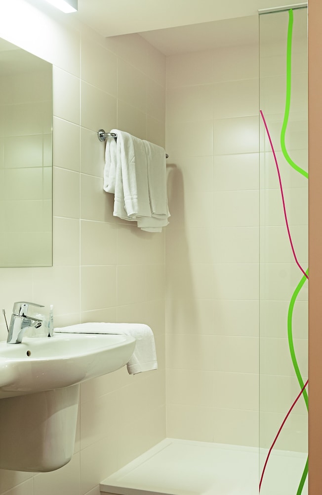 Ibis Styles Lleida Torrefarrera 15/60