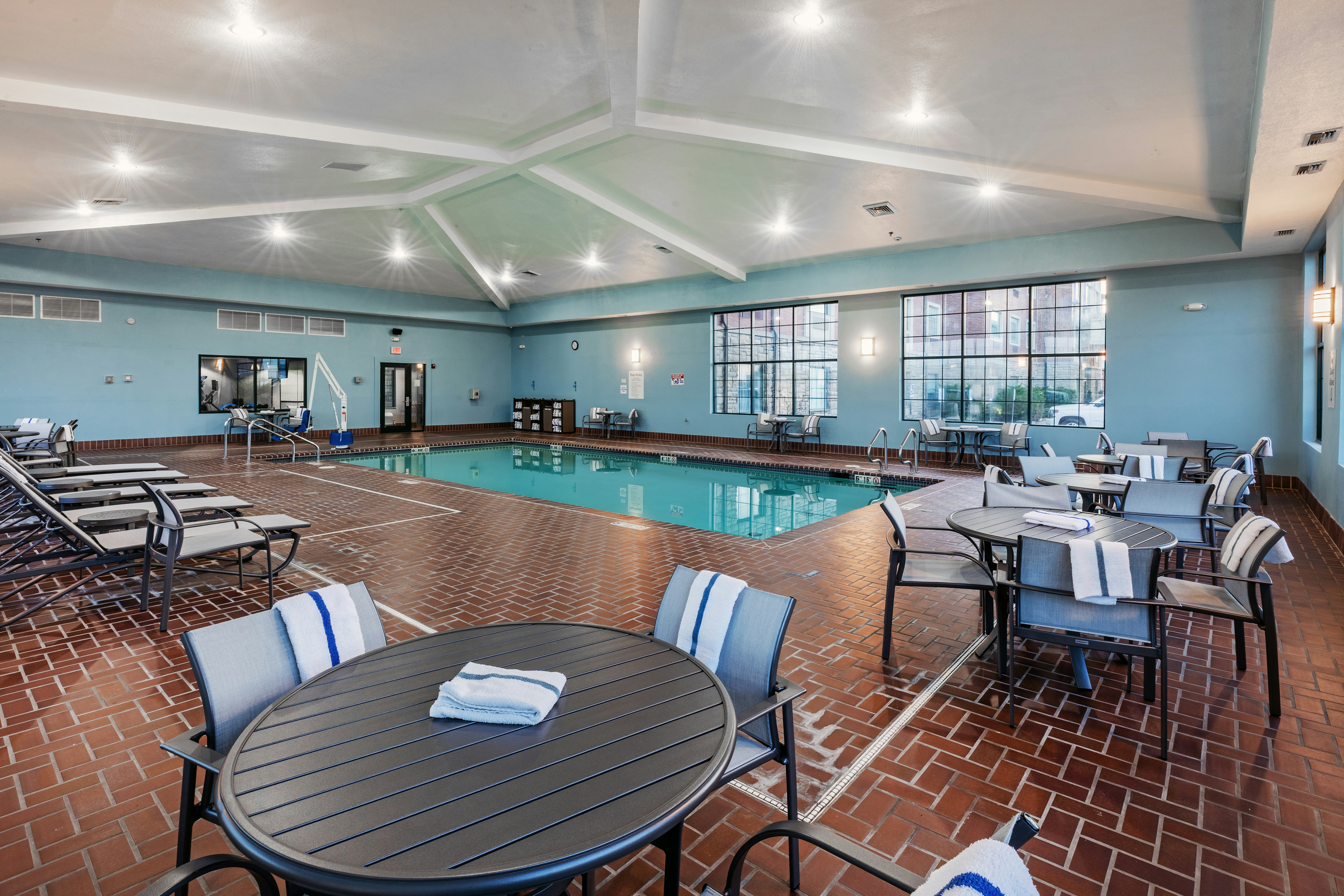 Holiday Inn Express Hotel and Suites Tulsa S Broken Arrow Hwy 51 58/80