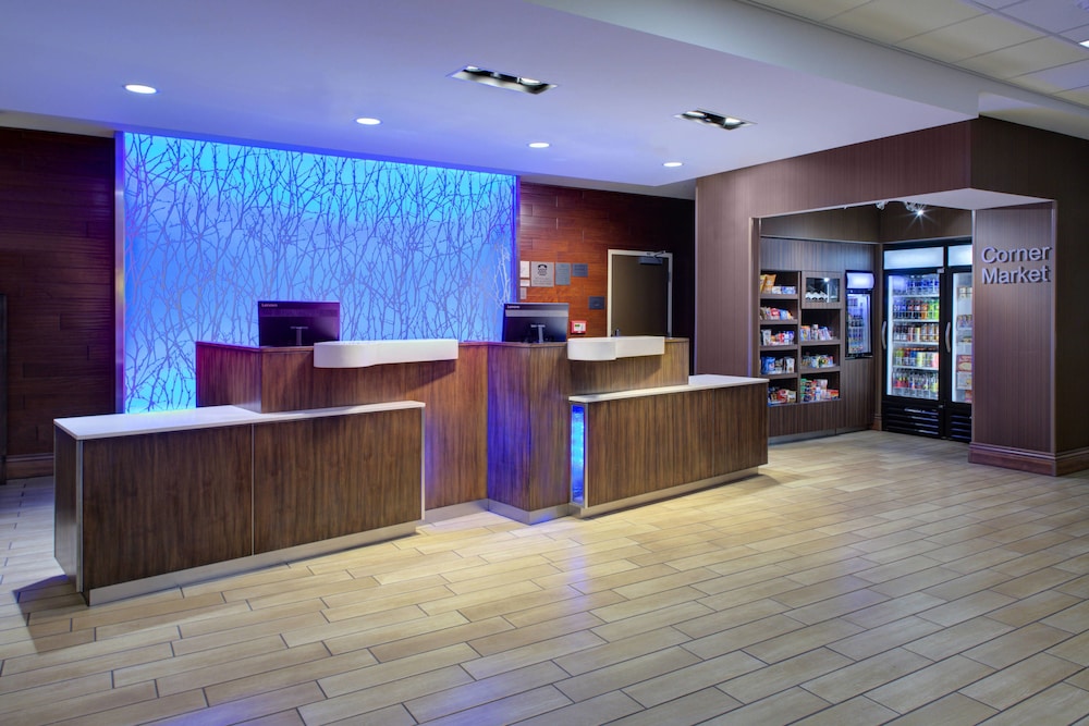 Fairfield Inn And Suites By Marriott Bakersfield North Airport 8/36