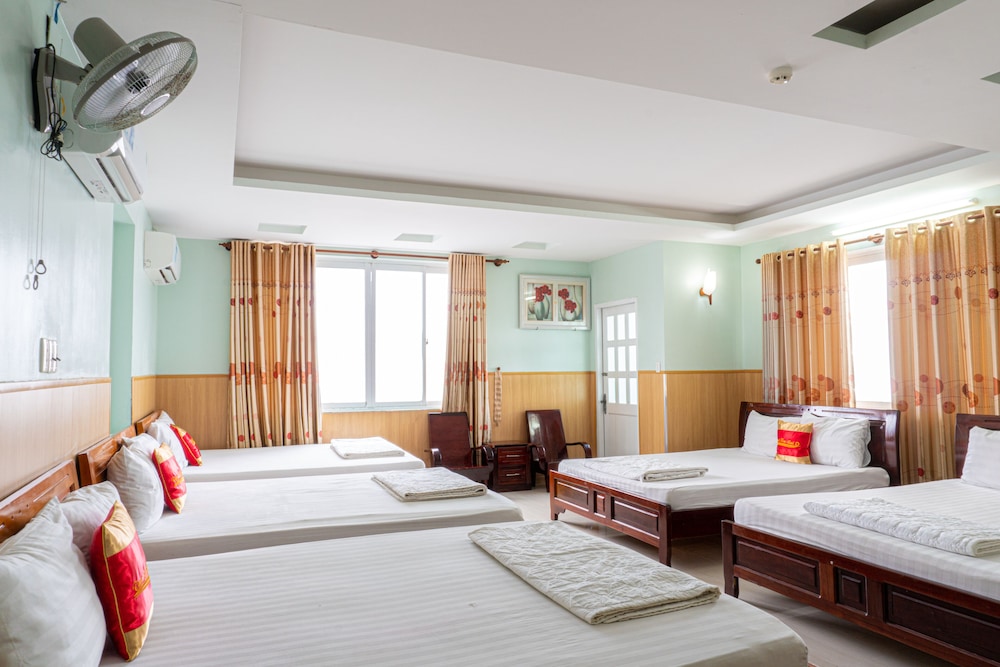 Tuyet Lan Hotel 21/63
