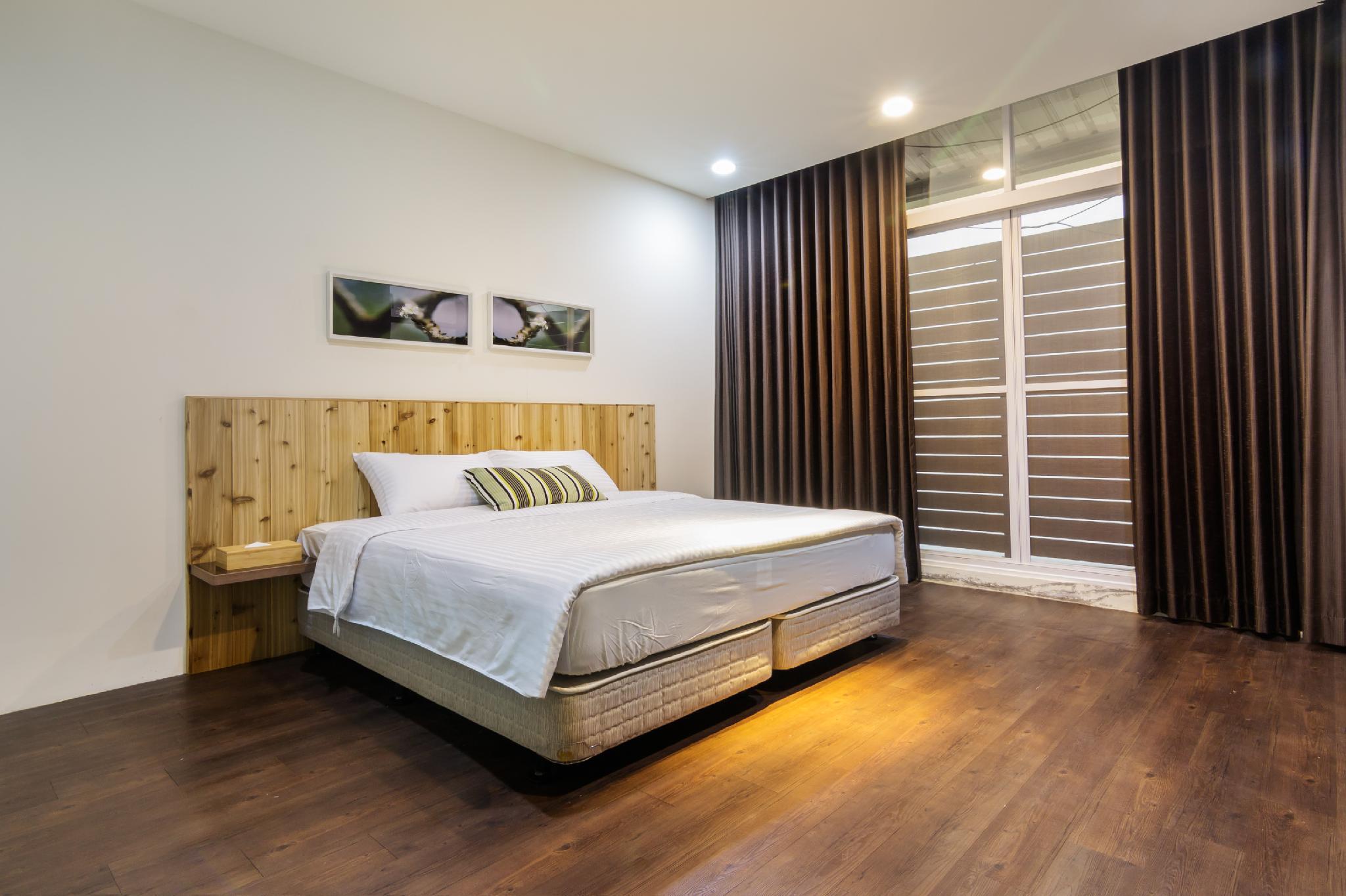 Superior, Suite, King Bed