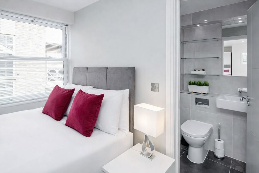 Roomspace Apartments -Walpole Court 46/50