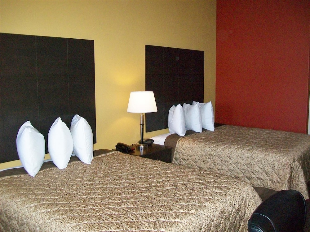 Americas Best Value Inn Tupelo Leeb Drive 16/33