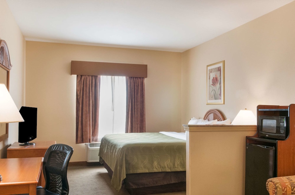 Quality Inn & Suites Houma 23/47
