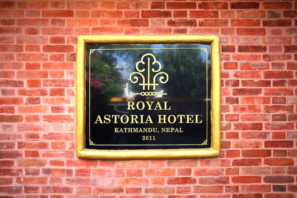 Royal Astoria Hotel 16/35