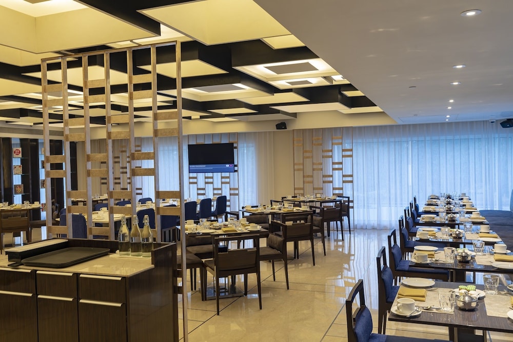 REGENTA CENTRAL RAJKOT 43/53