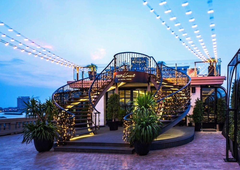 HOTEL ONCE BANGKOK 40/45