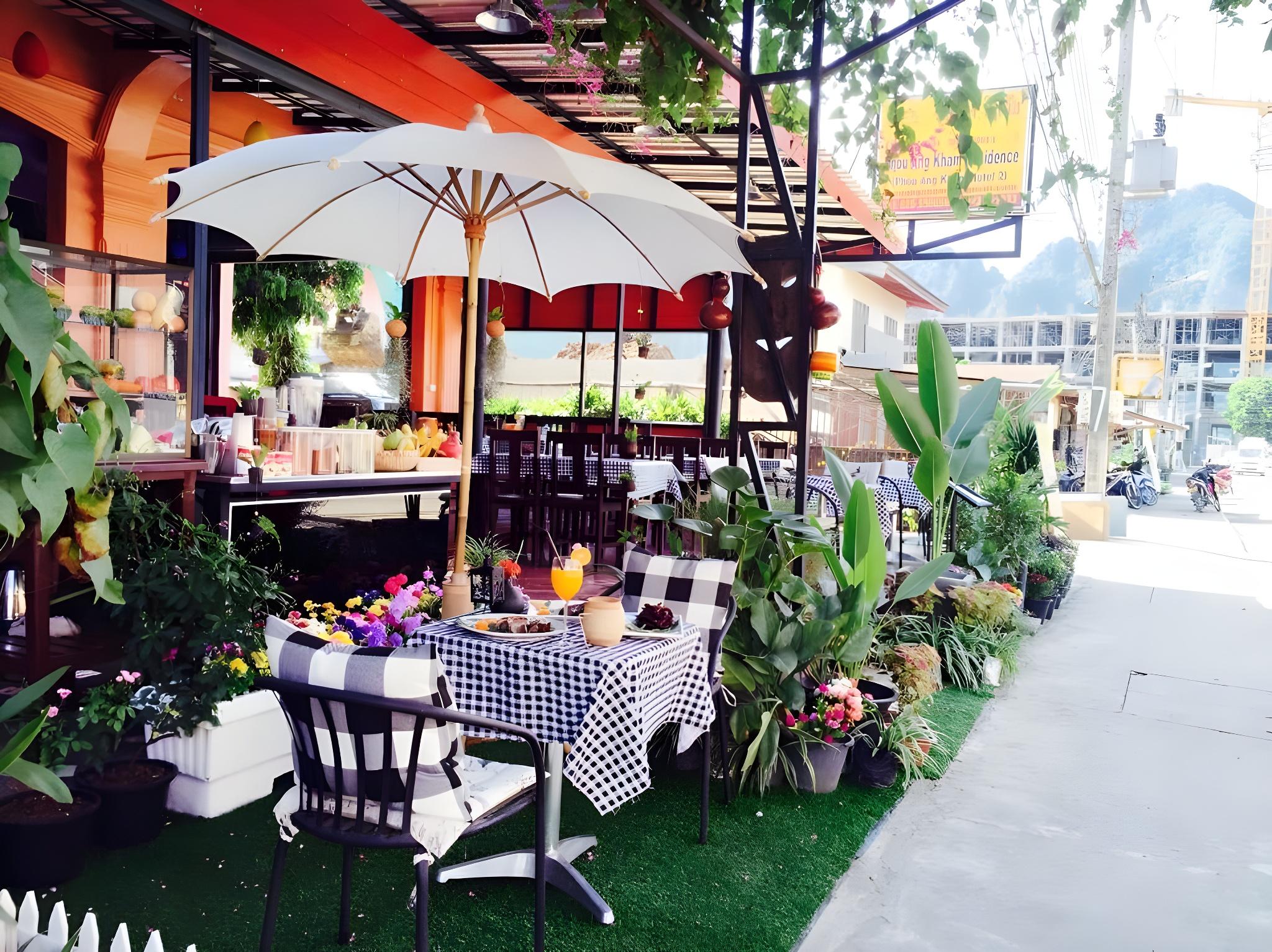 Phou Ang Kham 2 Hotel 6/17