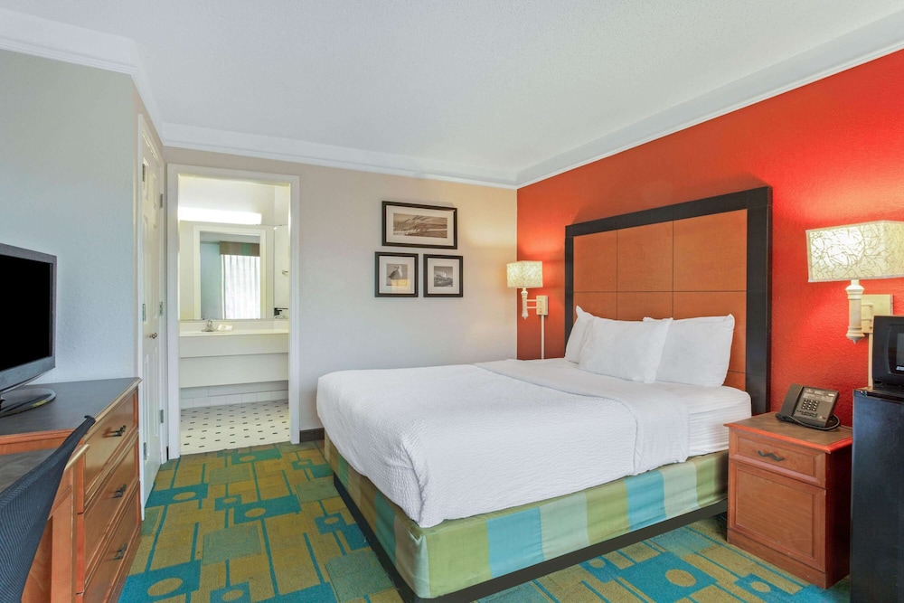Quality Inn Slidell I-10 23/46