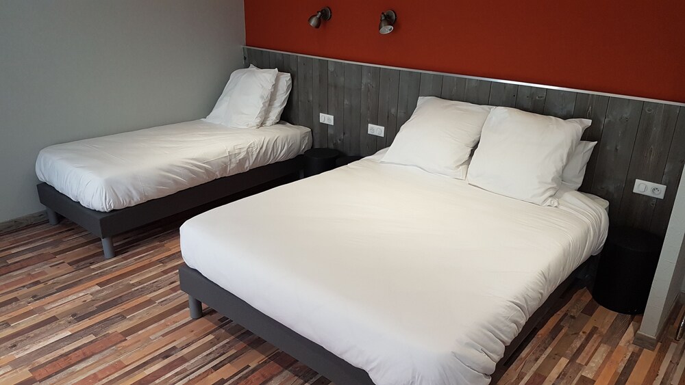 Logis Hotel Yseria - Historical Center 20/58