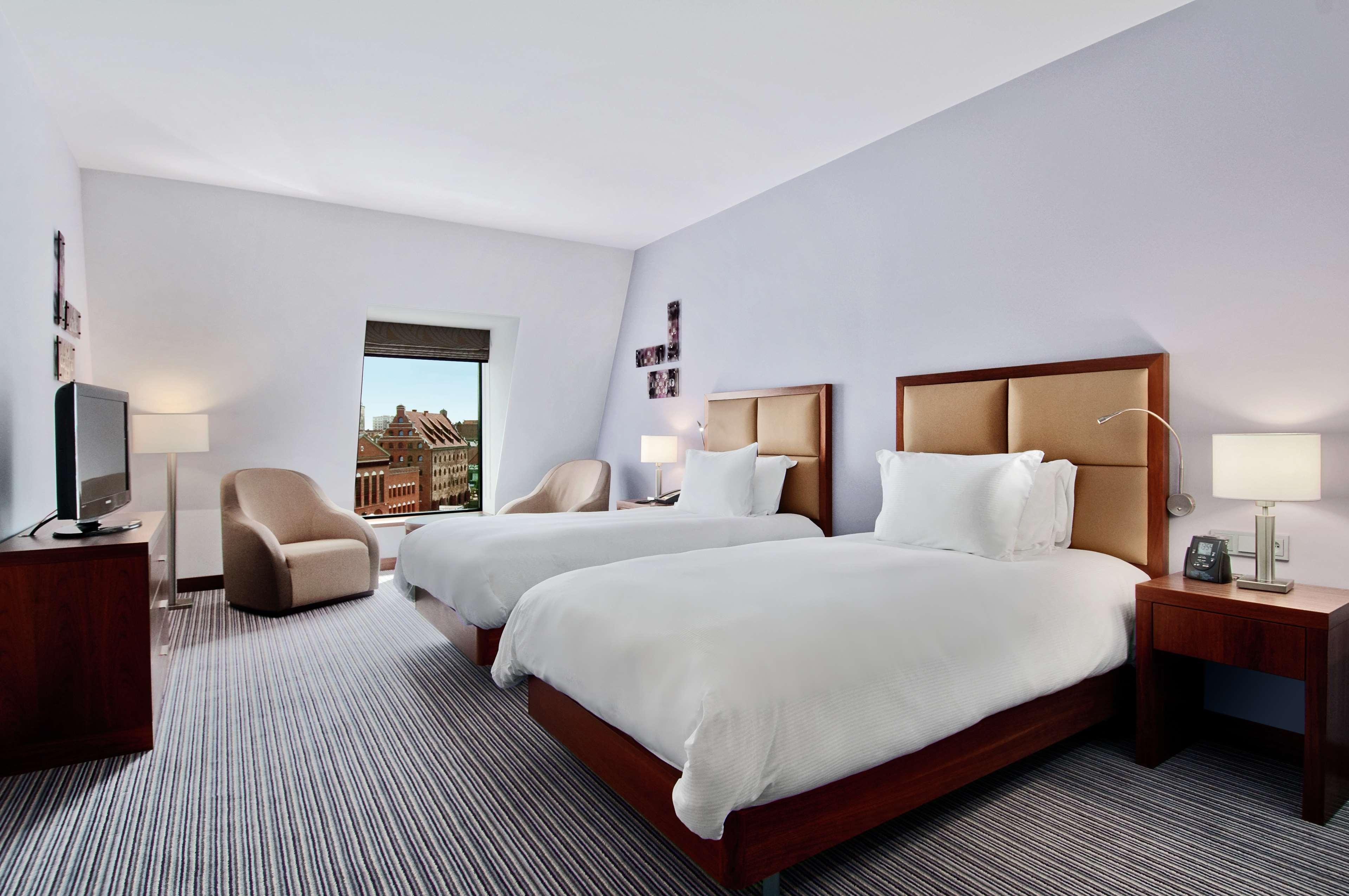 DELUXE, TWIN BEDS, RIVER VIEW