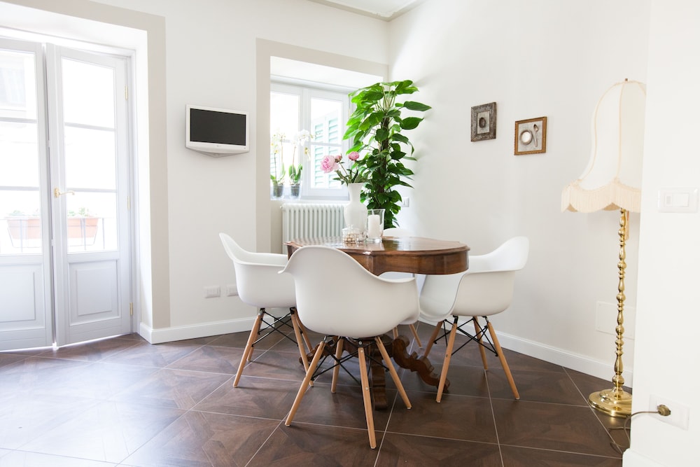 Alessia's Place 32/50