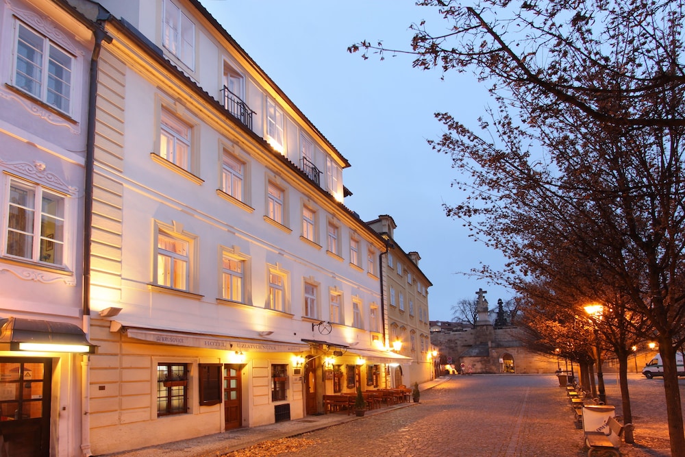 Hotel U Zlatych Nuzek 6/71