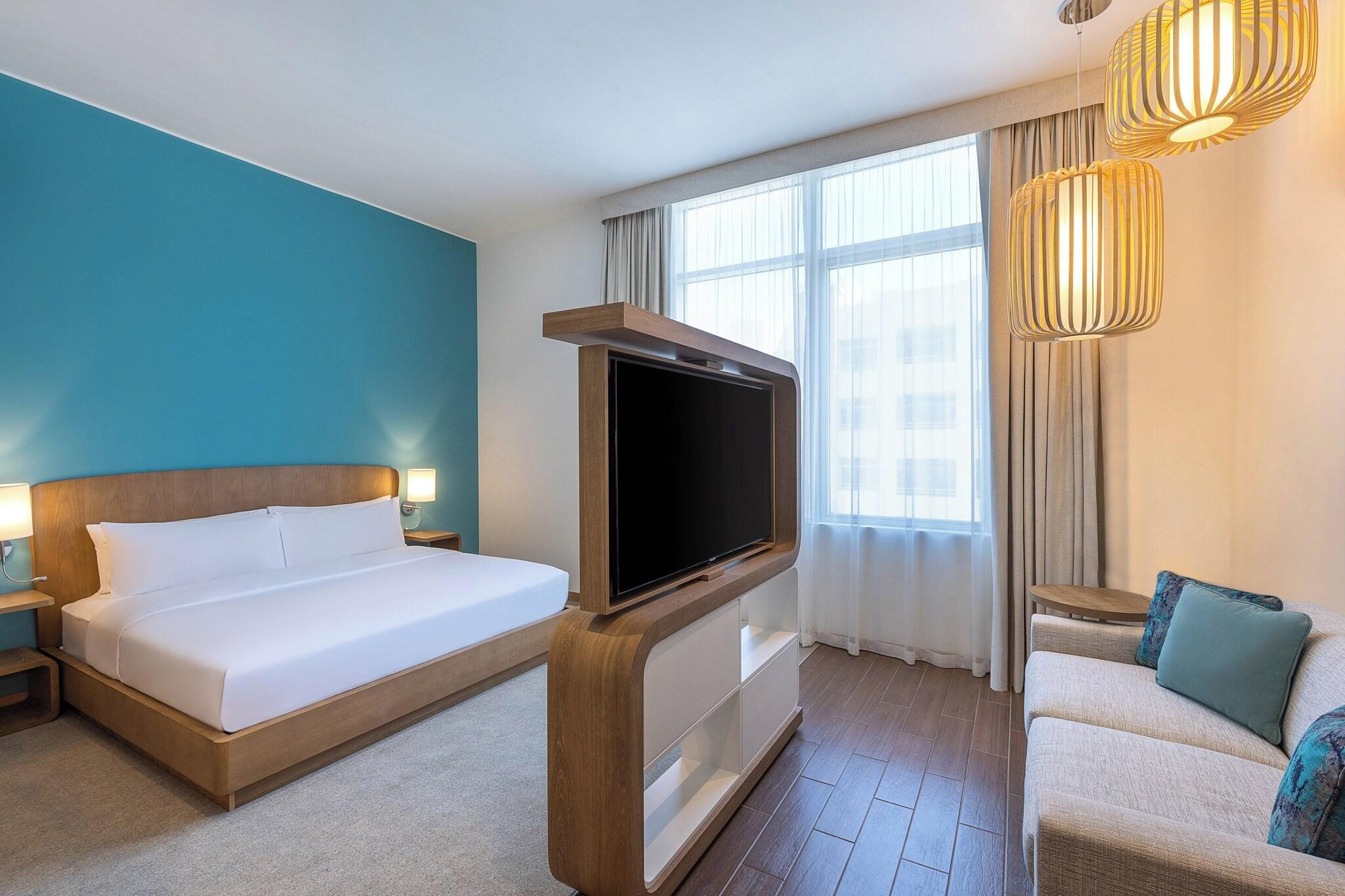 Studio, 2 Beds