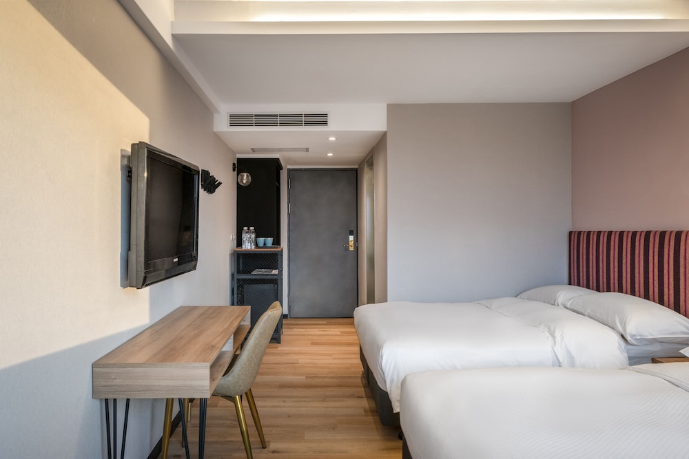 River Inn Kenting 29/48