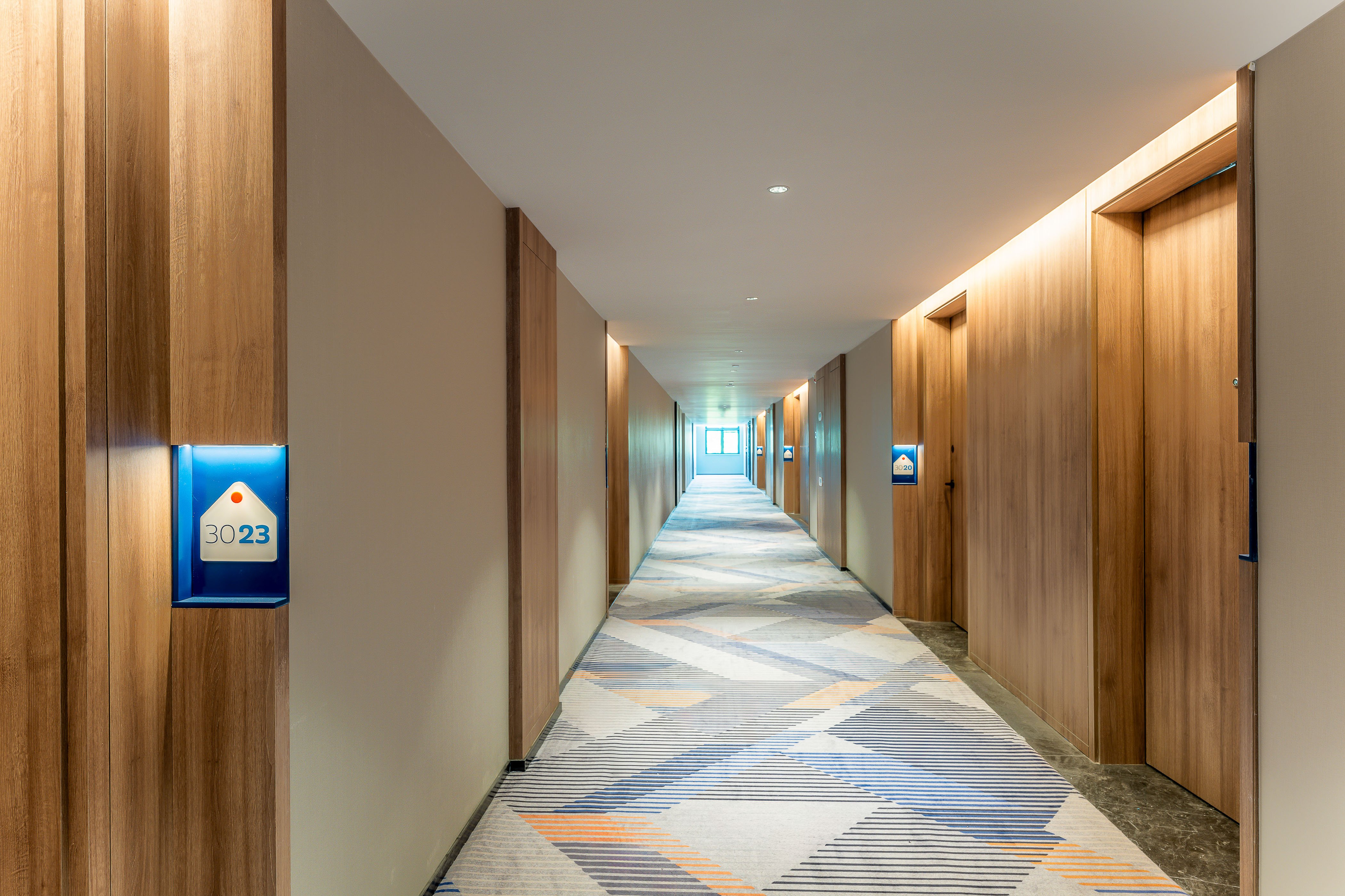 Holiday Inn Express Luoyang Longmen 13/27