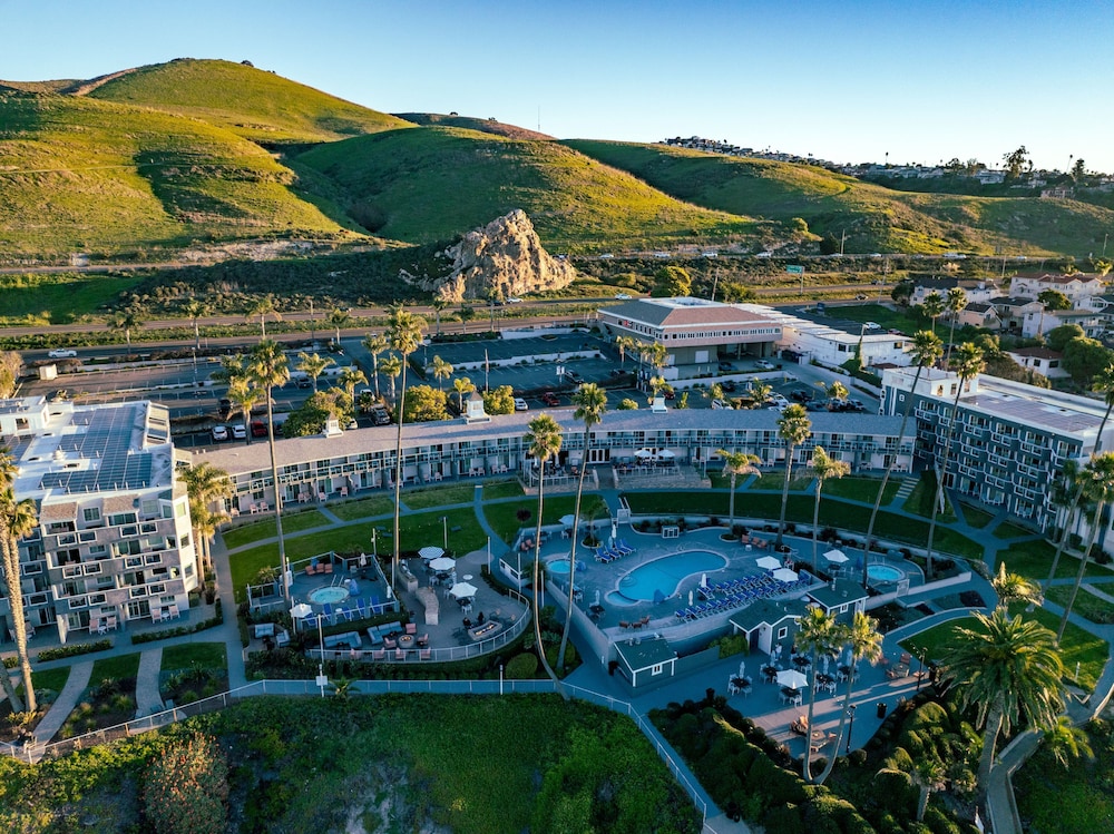 SeaCrest Oceanfront Hotel in PISMO BEACH - CA