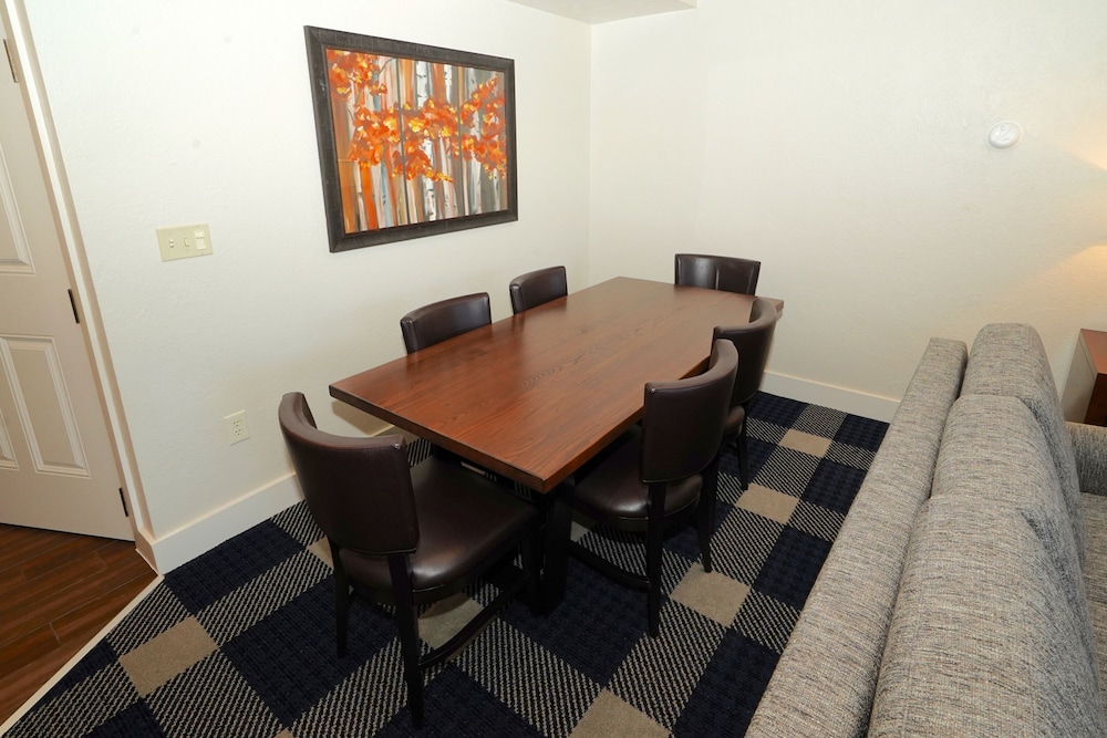 Heavenly Village Condos 56/67