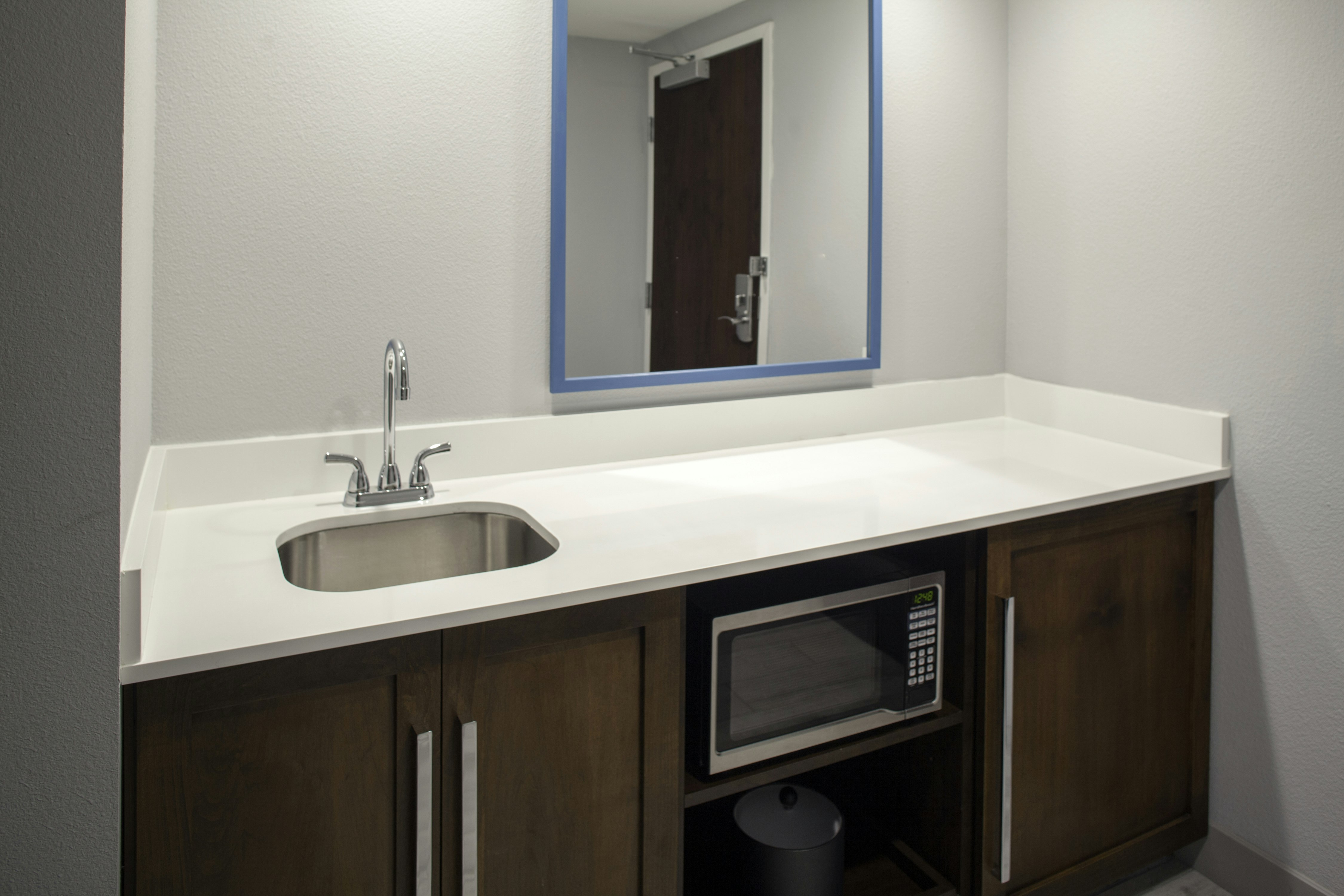 Hampton Inn Suites Flagstaff East Az 44/44