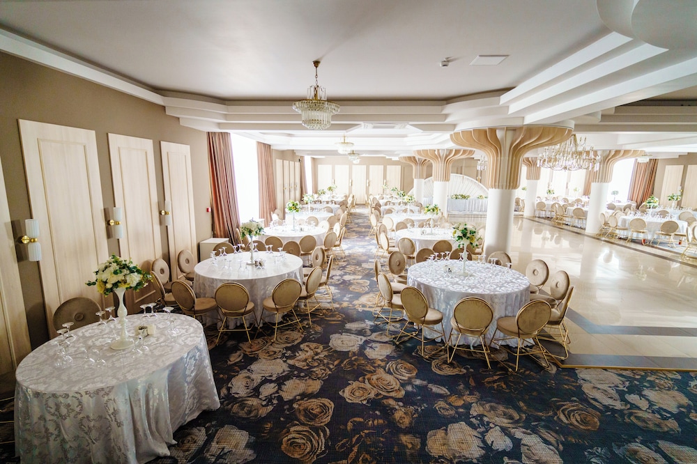 HOTEL CRAIOVITA 27/50