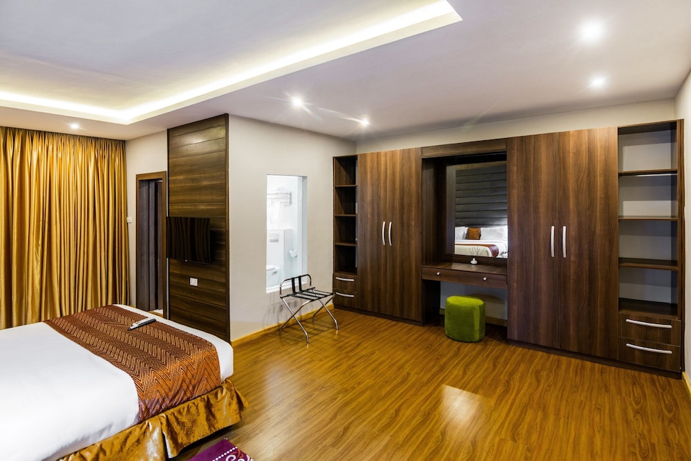 Bon Hotel Delta 20/50