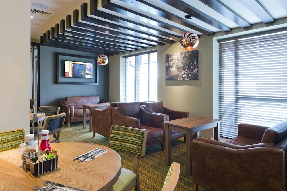 Premier Inn Wells (Somerset) 38/47