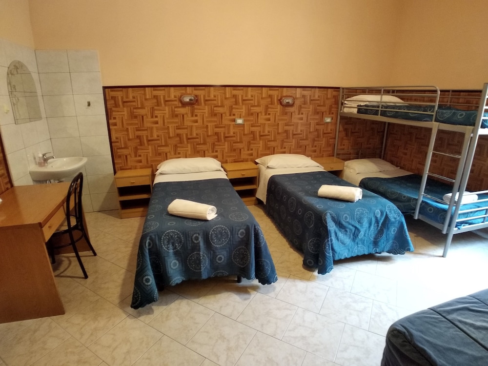 Hotel Cressy 49/63