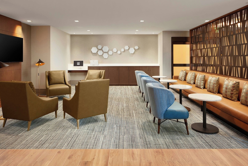 Residence Inn by Marriott Reston 33/37
