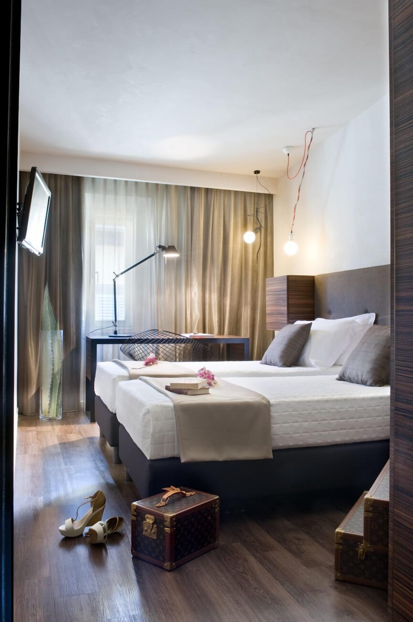 SUPERIOR, DOUBLE BED
